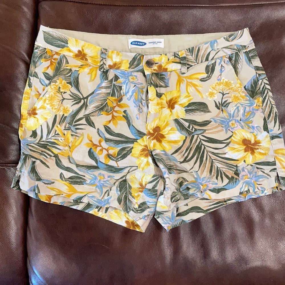 Old navy floral shorts